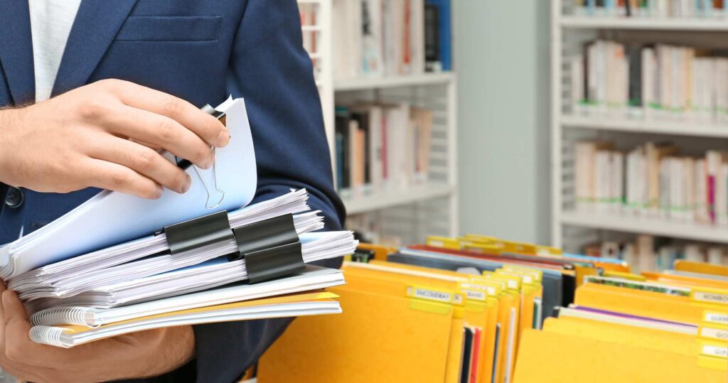 Personeels- en leerlingdossiers digitaliseren in onderwijs